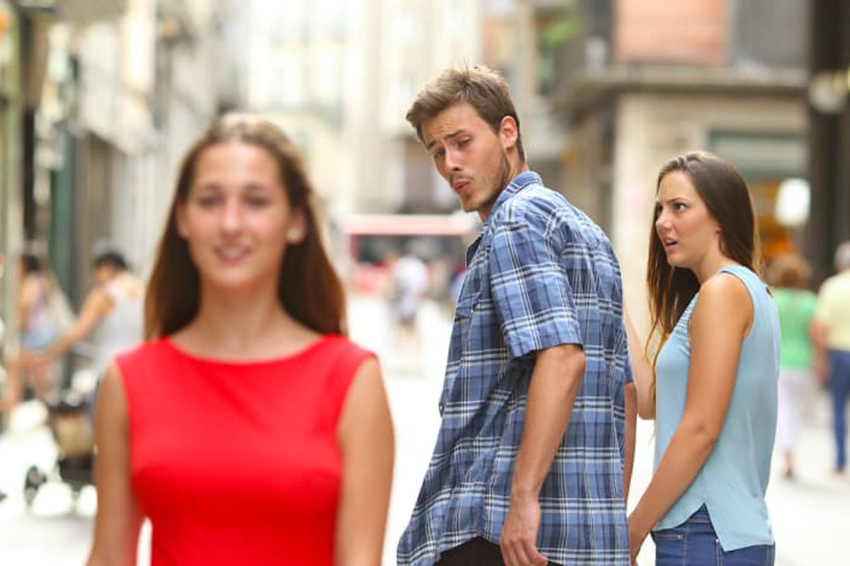 Distracted Boyfriend meme about Kanpai Foods